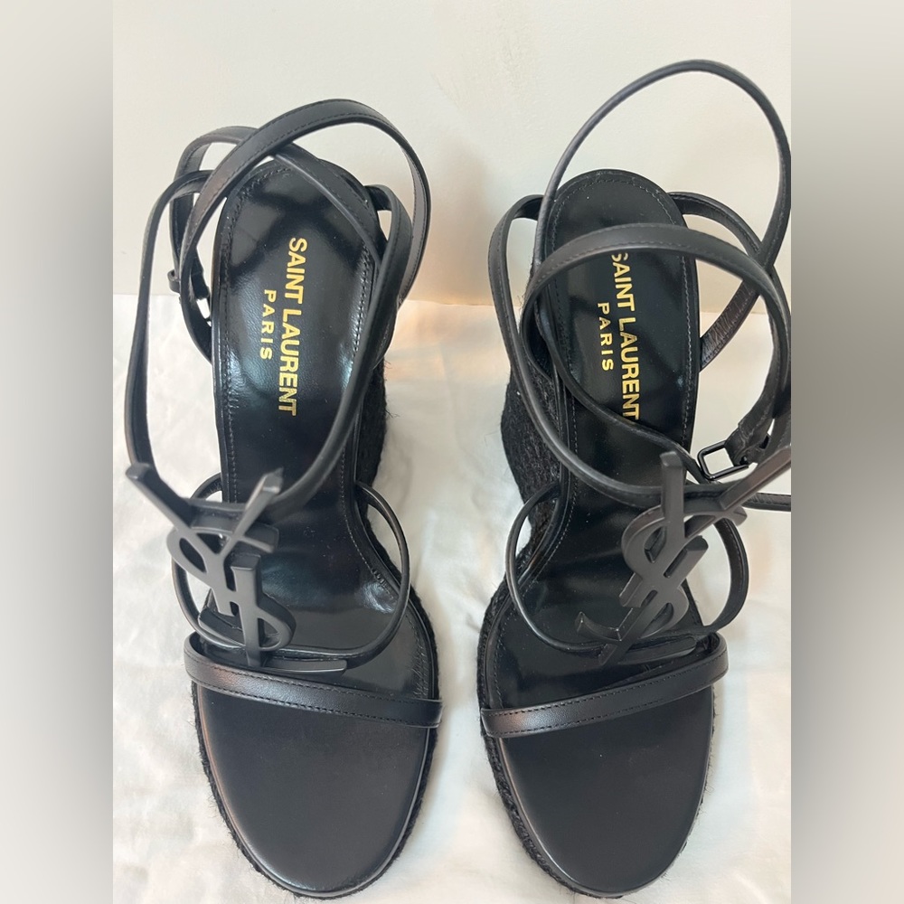 Saint Laurent Cassandra Wedge. Black size 7.